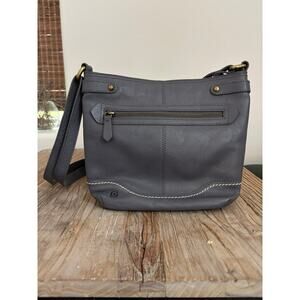 Børn Women’s Izabel Gray Pebble Leather Bucket Crossbody Bag | Adjustable Strap